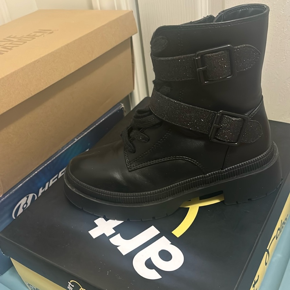 Girls Combat boots